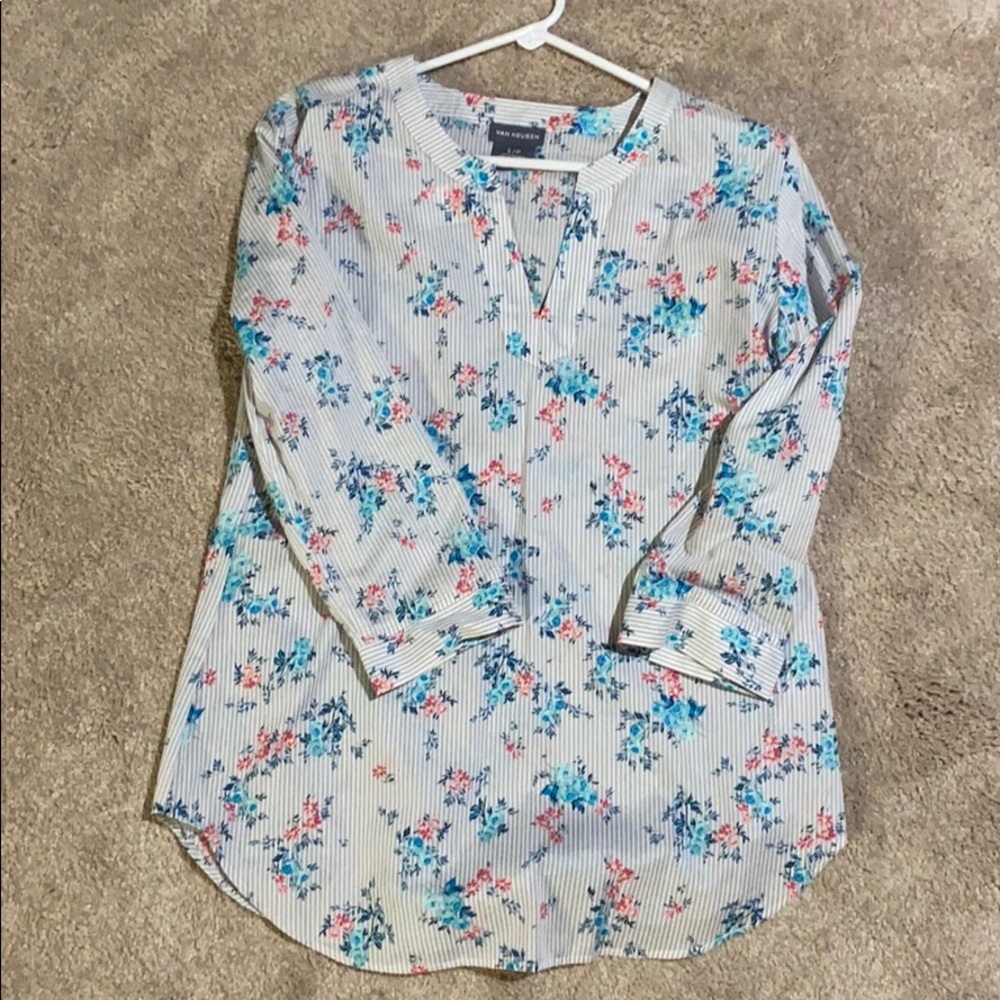 Van Heusen top